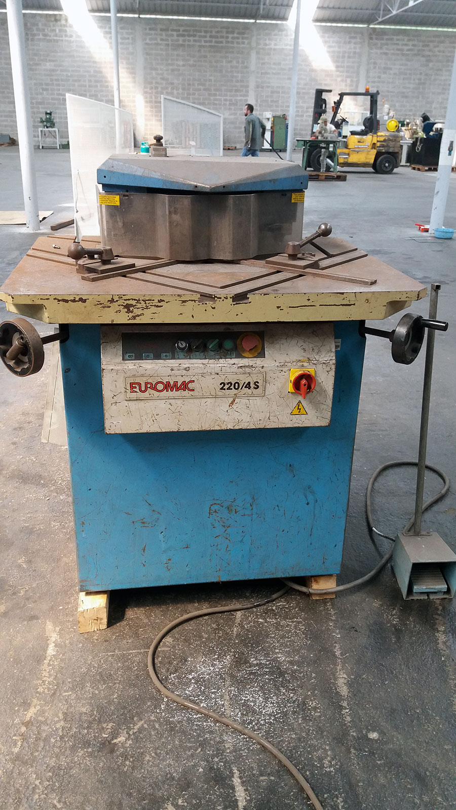 Euromac 220/4S